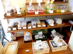 江ノ島片瀬海岸のケーキ&洋菓子おかしの家チロルの焼き菓子