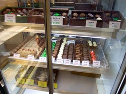 江ノ島片瀬海岸のケーキ&洋菓子おかしの家チロルのチョコレート