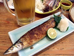 藤沢の老舗居酒屋久昇のさんまの塩焼き