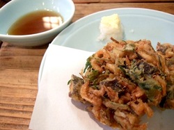 藤沢の老舗居酒屋久昇のかき揚げ