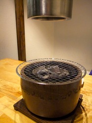 藤沢の韓国焼き肉料理湘南肉豚屋の七輪&排煙フード