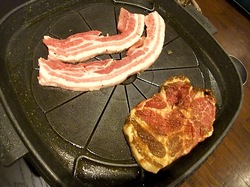 藤沢の韓国料理豚まるのサムギョプサル