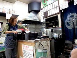 逗子小坪漁港ゆうき食堂の店内