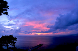 御蔵島からの夕日