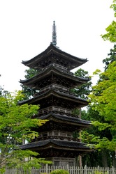 新潟県佐渡島の妙宣寺の五重塔