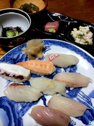 新潟県佐渡島の海鮮料理相川初のにぎり寿司