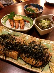 新潟県佐渡島の料理は小木まつはまの栃尾揚げ