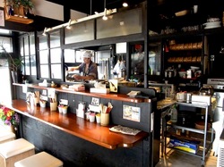 鯵ラーメンの小田原の鯵壱北條の店内