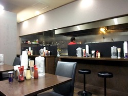 遠藤@湘南ライフタウン家系ラーメン松湘家の店内