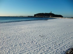 雪の江ノ島東海岸