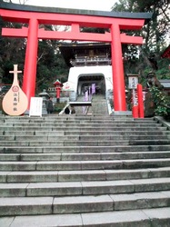 江島神社辺津宮の鳥居