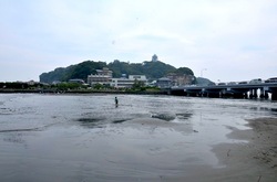 �]�m���̃g���{�����ۂŊ������ɊC�݂ƒn������