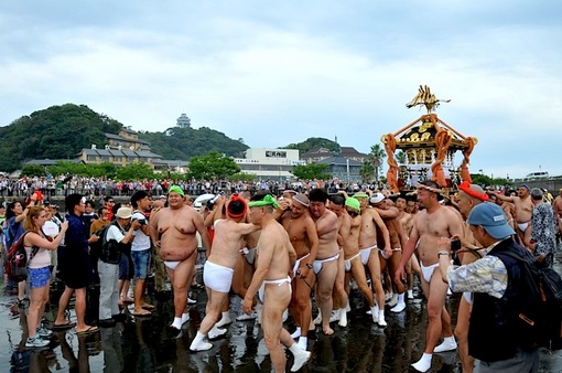 湘南江島神&社八坂神社の江ノ島天王祭2014海を渡る神輿渡御