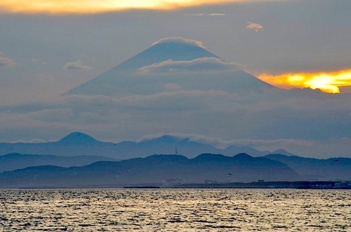 江ノ島片瀬海岸西浜で秋のダイヤモンド富士2014年チャレンジ