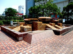 藤沢駅北口デッキサンパール広場の噴水