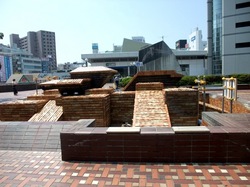 藤沢駅北口デッキサンパール広場の噴水