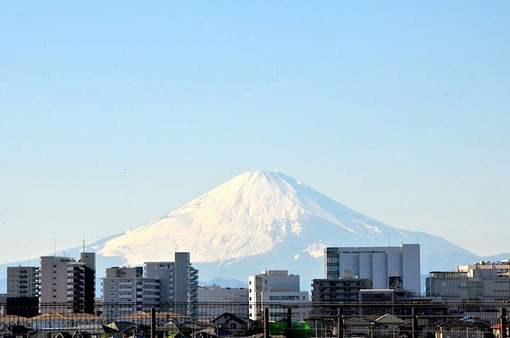 湘南モールフィルの屋上駐車場からの富士山