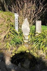 鎌倉甲陽スポット海蔵寺の底脱の井戸