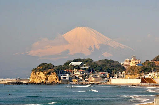 ���q�����K�l�̊C�݂���t�ԋ߂̕x�m�R�ƍ]�m��