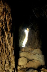 世界遺産を目指す五島列島のカトリック教会群上五島若松島のキリシタン洞窟