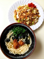 五島列島のグルメ情報奈良尾レストランにじの五島うどん&ソースチャーハン