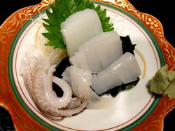 藤沢市善行の炉端焼き居酒屋北の家族のだるまイカ刺身