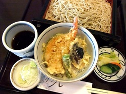 藤沢市善行駅西口のそば店鴨立庵のミニ天丼セット